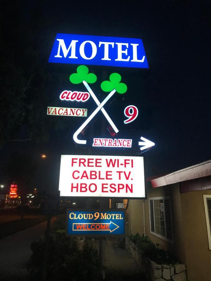 Cloud 9 Motel Сайпръс Екстериор снимка